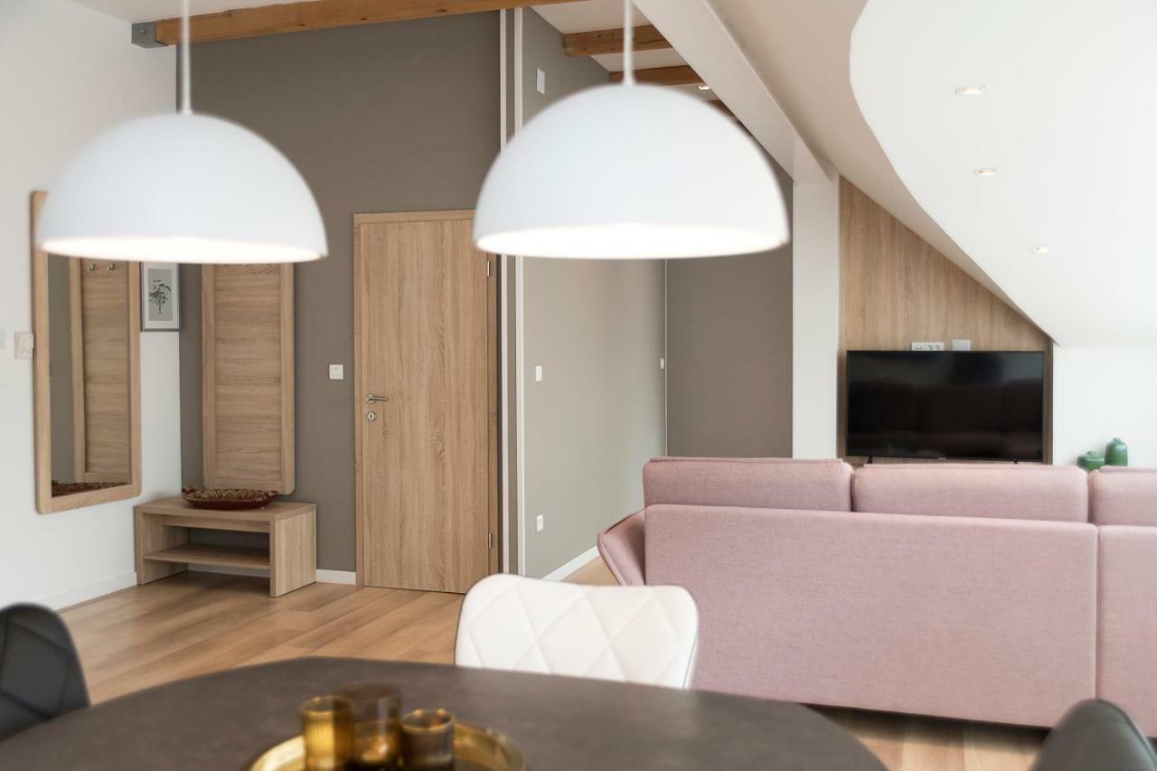Millennium Apartments ชาโคเว็ค ภายนอก รูปภาพ
